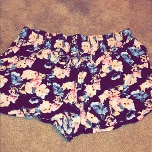 Flower super soft shorts